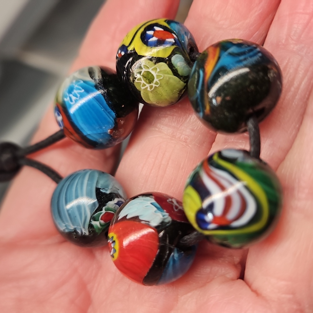 24 Vintage Milliefiore Glass Beads  Medium-Large Big Hole- Some Have Tiny Faces! - Picture 5 of 5